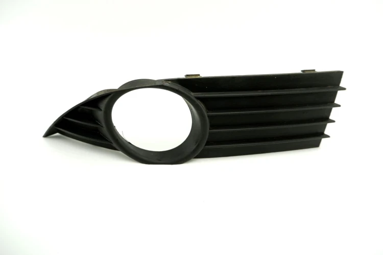 KRATKA ZDERZAKA HALOGENU LEWA RENAULT ESPACE IV (2003-2006) 1.9 DCI