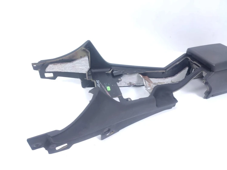 PODŁOKIETNIK BMW E39 LIFT (2000-2003) 2.2 170KM