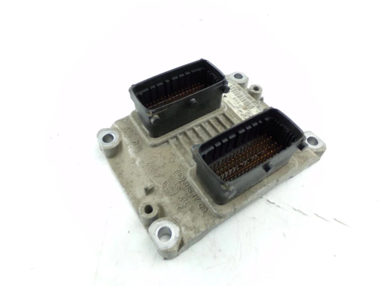 KOMPUTER STEROWNIK SILNIKA FIAT STILO 1.6 16V 0261208204