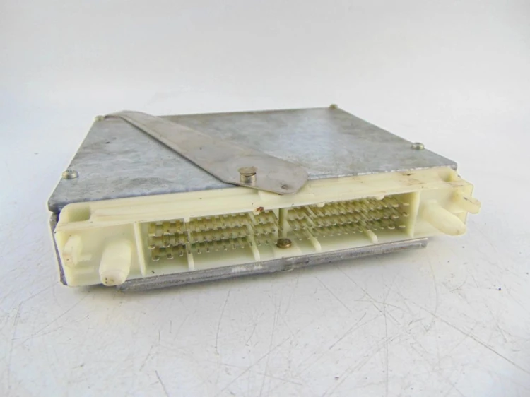 KOMPUTER STEROWNIK SILNIKA VOLVO 850 (1991-1996) S103955403K