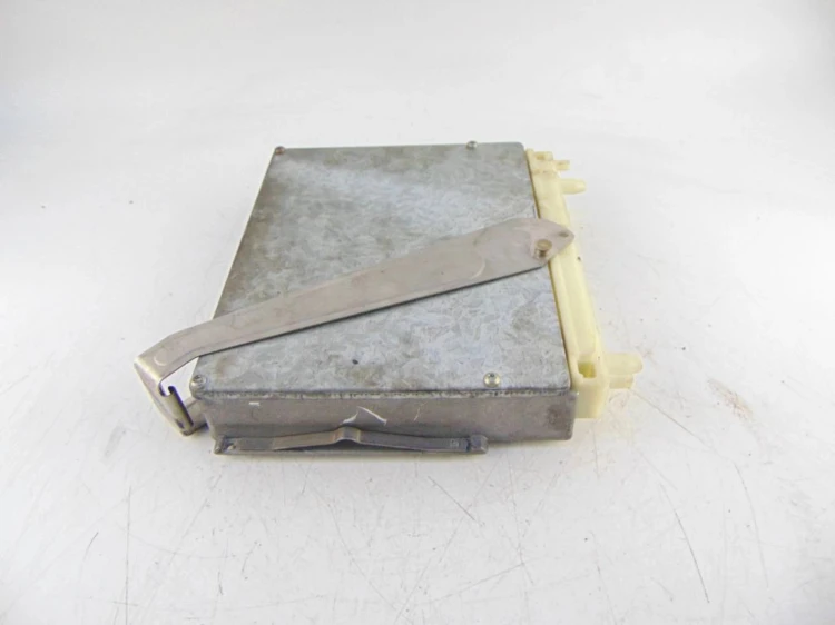 KOMPUTER STEROWNIK SILNIKA VOLVO 850 (1991-1996) S103955403K