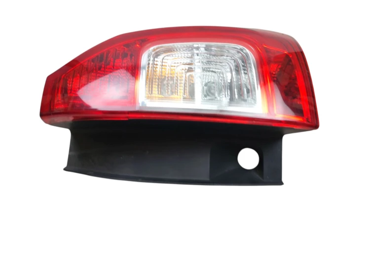 LAMPA PRAWY TYŁ DACIA LOGAN MCV II (2013-2017) 0.9 TCE 90KM 265502081R