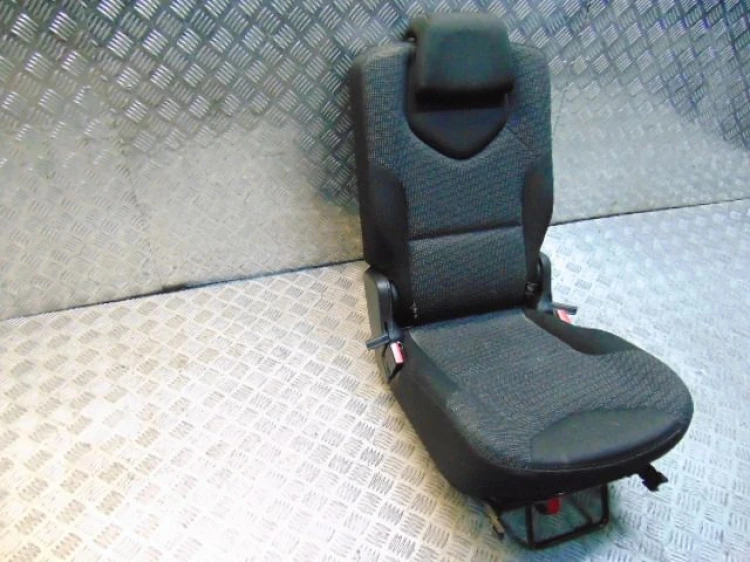 FOTEL TYŁ ŚRODKOWY PEUGEOT 308 T7 (2007-2013) 1.6 HDI