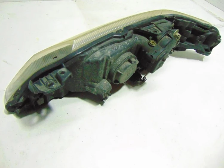 LAMPA PRAWY PRZÓD RENAULT LAGUNA II (2001-2005) 1.8 16V