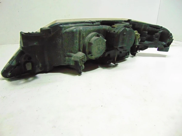 LAMPA PRAWY PRZÓD RENAULT LAGUNA II (2001-2005) 1.8 16V
