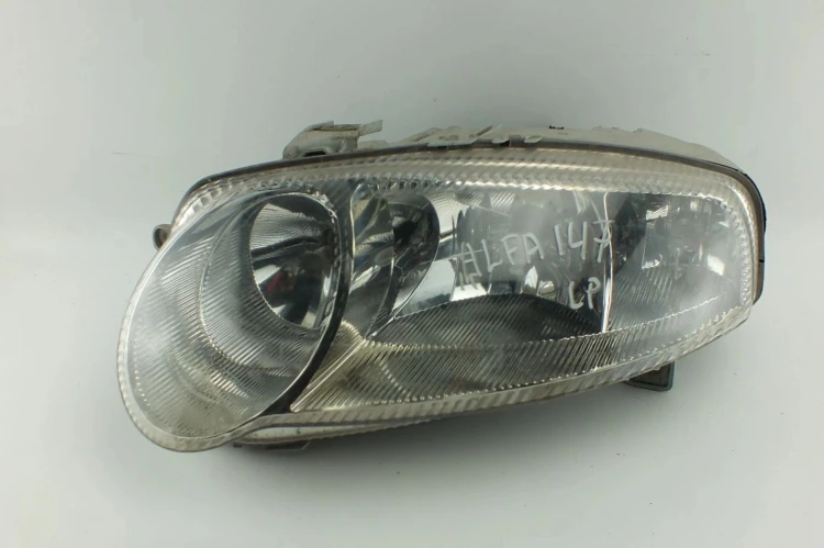 LAMPA LEWY PRZÓD ALFA ROMEO 147 1.9 JTD