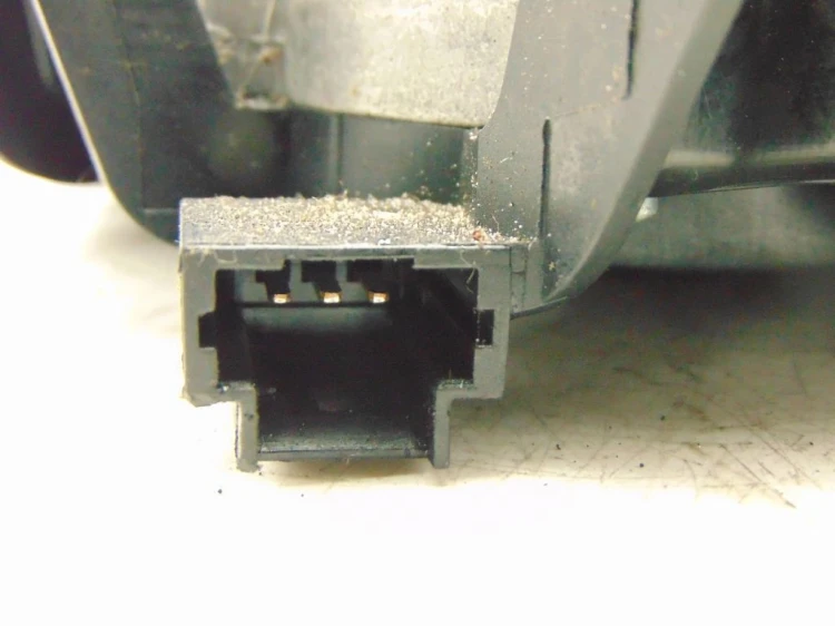 MECHANIZM WYCIERACZKI TYŁ NISSAN QASHQAI J10 (2007-2013) 2.0 DCI 0390201820