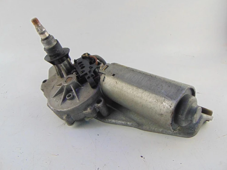 MECHANIZM WYCIERACZKI TYŁ VOLVO V40 I LIFT (1999-2004) 1.9 D 0390201529