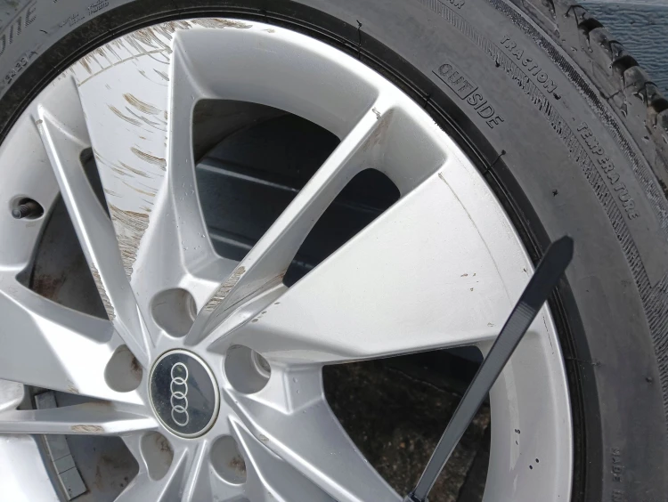 FELGA ALUMINIOWA AUDI Q2 GA 81A LIFT (2020-2023) 1.5 TFSI 150KM 81A601025A