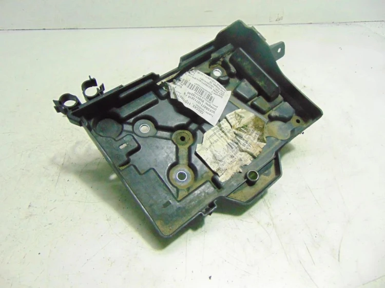 PODSTAWA AKUMULATORA ALFA ROMEO GIULIETTA 1.4TB