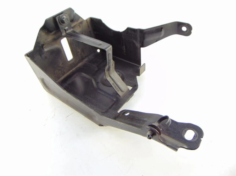 PODSTAWA AKUMULATORA VOLVO V40 II CROSS COUNTRY 1.6 D2 31290752