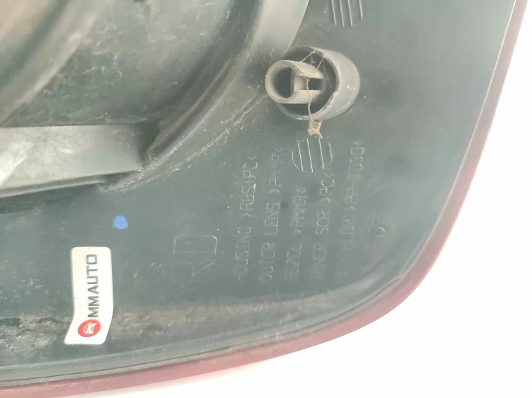 LAMPA PRAWY TYŁ NISSAN PRIMERA P12 (2002-2007) 1.9 DCI 120KM