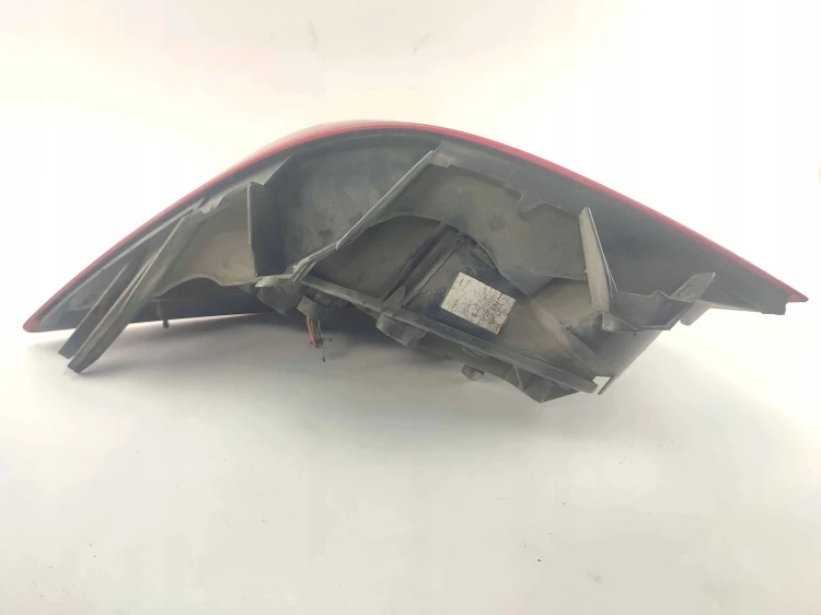 LAMPA PRAWY TYŁ NISSAN PRIMERA P12 (2002-2007) 1.9 DCI 120KM