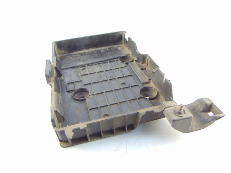 PODSTAWA AKUMULATORA RENAULT MEGANE II (2002-2005) 8200166032