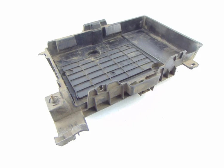PODSTAWA AKUMULATORA RENAULT MEGANE II (2002-2005) 8200166032