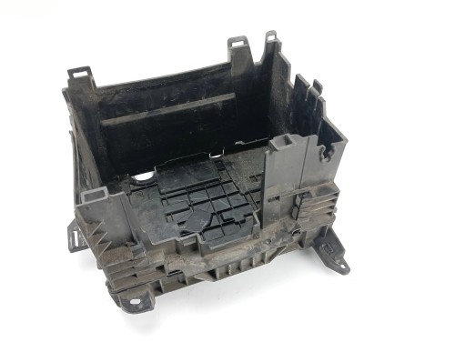 OBUDOWA AKUMULATORA RENAULT MODUS (2004-2007) 1.2 16V 75KM 8200314273