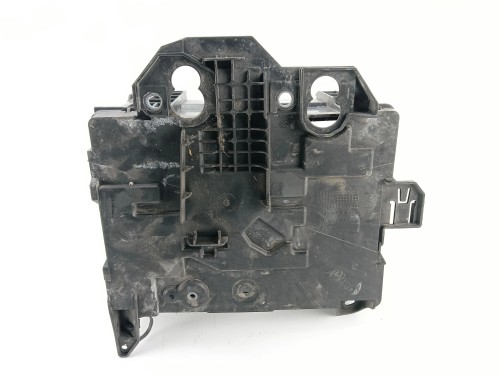 OBUDOWA AKUMULATORA RENAULT MODUS (2004-2007) 1.2 16V 75KM 8200314273