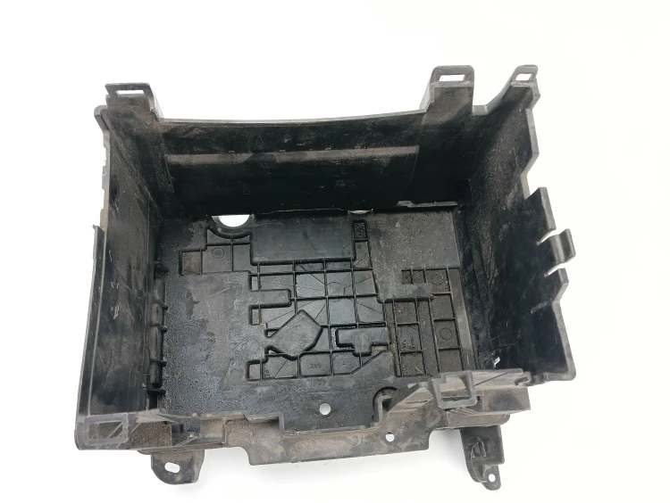 OBUDOWA AKUMULATORA RENAULT MODUS (2004-2007) 1.2 16V 75KM 8200314273