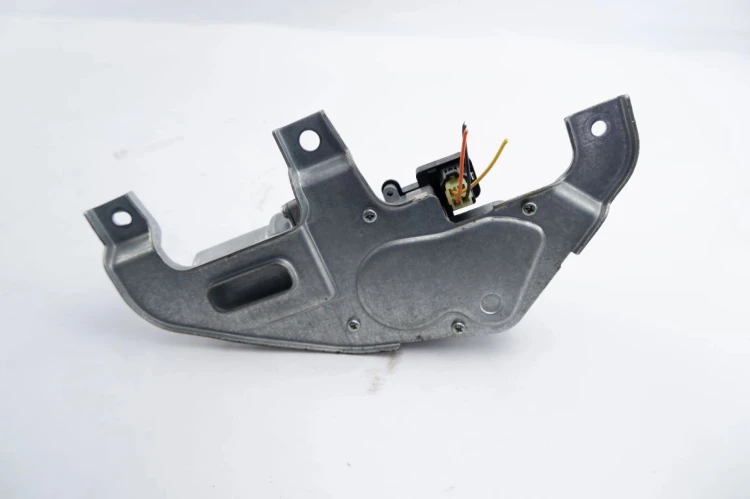 MECHANIZM WYCIERACZKI TYŁ SUZUKI SWIFT IV MK6 1.3 BENZ