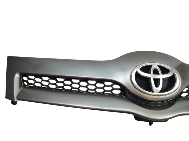 ATRAPA GRILL TOYOTA COROLLA VERSO II (2004-2007) 2.0 D4D 116KM
