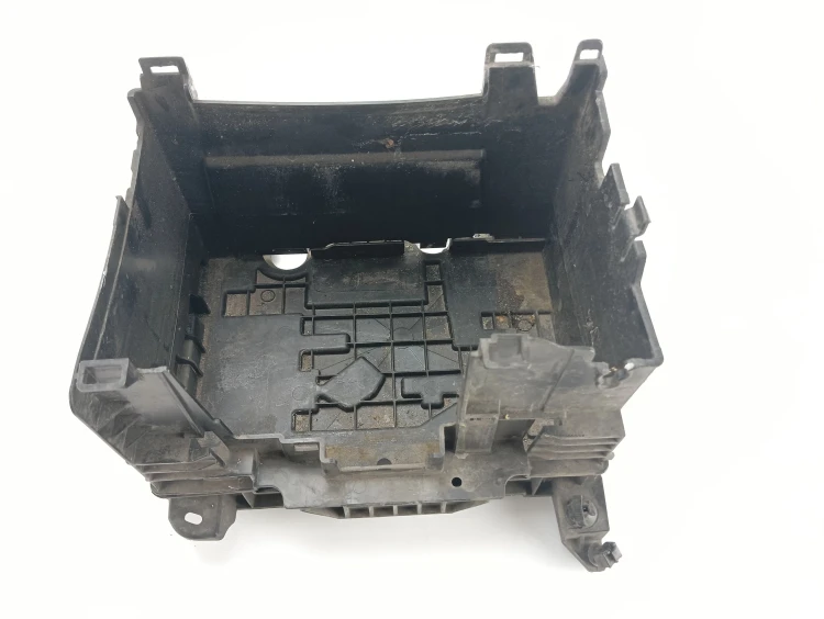 OBUDOWA AKUMULATORA RENAULT CLIO III (2005-2009) 1.5 DCI 86KM 8200314272