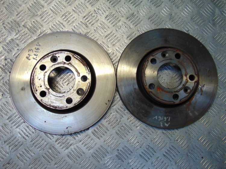 TARCZE HAMULCOWE PRZÓD RENAULT MEGANE III (2008-2013) 1.9 DCI