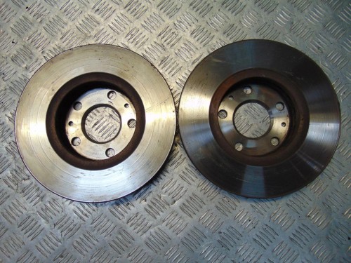 TARCZE HAMULCOWE PRZÓD RENAULT MEGANE III (2008-2013) 1.9 DCI