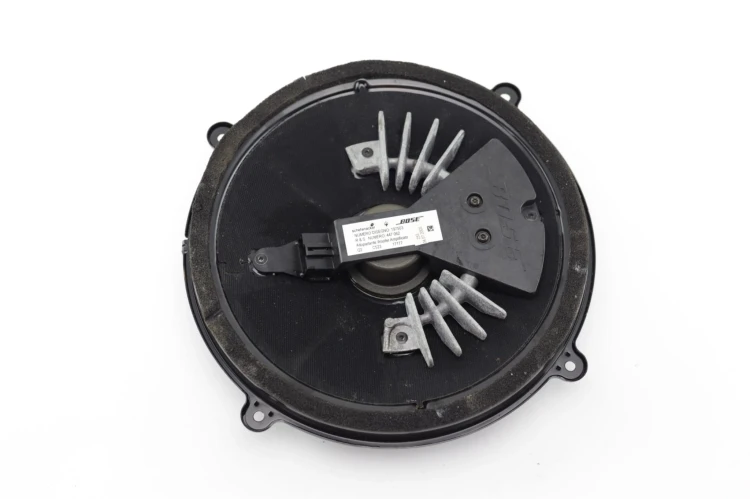 GŁOŚNIK SUBWOOFER MASERATI Quattroporte V(2004-2012) 197503