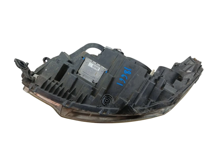 LAMPA PRAWY PRZÓD CITROEN C5 III (2008-2010) 2.0 HDI 136KM 9684845080