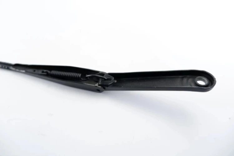 RAMIE WYCIERACZKI LEWY PRZÓD FORD FIESTA MK7 LIFT 1.4 TDCI 8A61 17526 AD