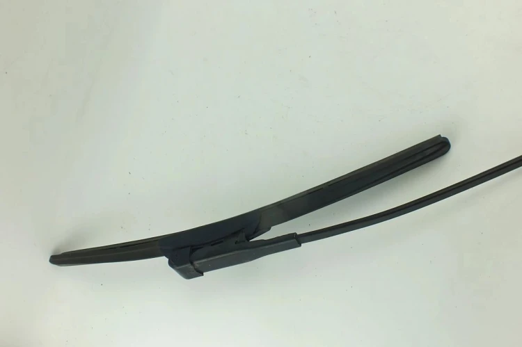 RAMIE WYCIERACZKI PRAWY PRZÓD OPEL CORSA D (2006-2011) 1.2 13182326