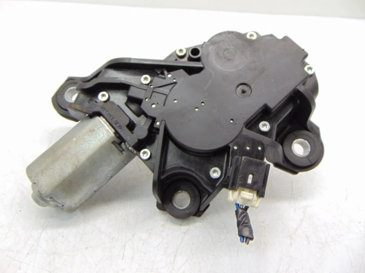 SILNICZEK WYCIERACZKI TYŁ NISSAN QASHQAI (2007-2013) 2.0 DCI