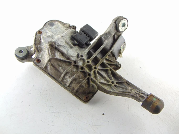 SILNICZEK WYCIERACZKI PRAWY PRZÓD RENAULT SCENIC III (2009-2013) 1.9 DCI W0