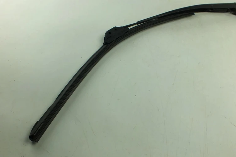RAMIE WYCIERACZKI LEWY PRZÓD MAZDA 6 II GH 2.0 16V
