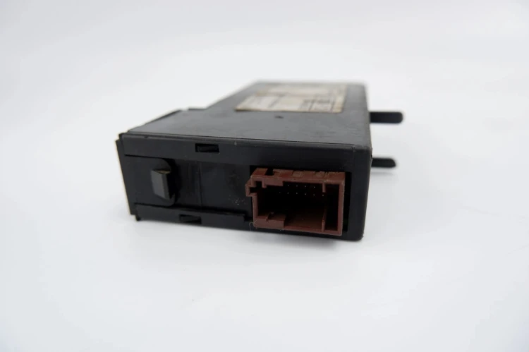 CZYTNIK KART RENAULT LAGUNA II LIFT (2005-2007) 8200293678