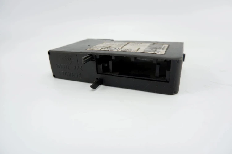 CZYTNIK KART RENAULT LAGUNA II LIFT (2005-2007) 8200293678