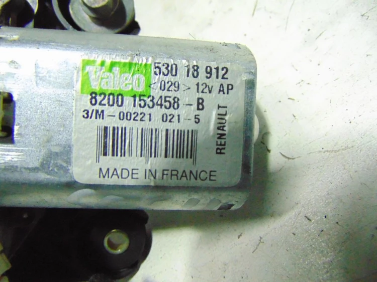 SILNICZEK WYCIERACZKI TYŁ RENAULT SCENIC II LIFT (2006-2009) 2.0 16V 820015