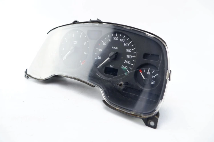 LICZNIK OPEL ASTRA II 1.6 8V 09228748