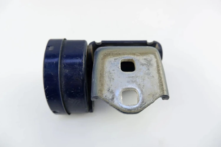 OGRANICZNIK DRZWI PRAWY TYŁ RENAULT SCENIC II (2003-2005) 1.9 DCI