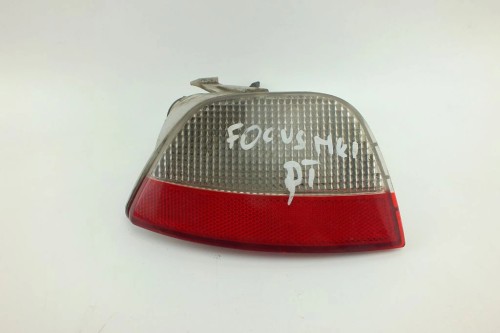 LAMPA PRAWY TYŁ ZDERZAKA FORD FOCUS MK1 1.6 16V S4X-15K272