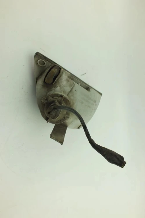 LAMPA PRAWY TYŁ ZDERZAKA FORD FOCUS MK1 1.6 16V S4X-15K272