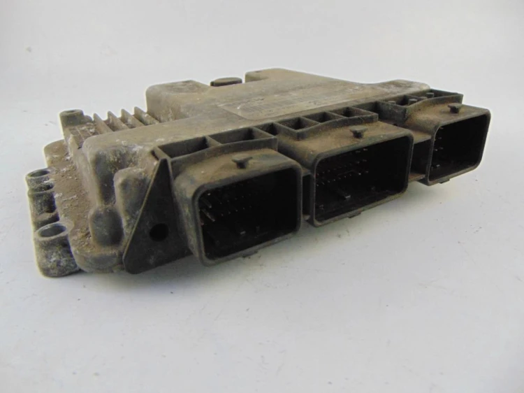 KOMPUTER STEROWNIK SILNIKA NISSAN PRIMERA P12 1.9 DCI 23710 AW365