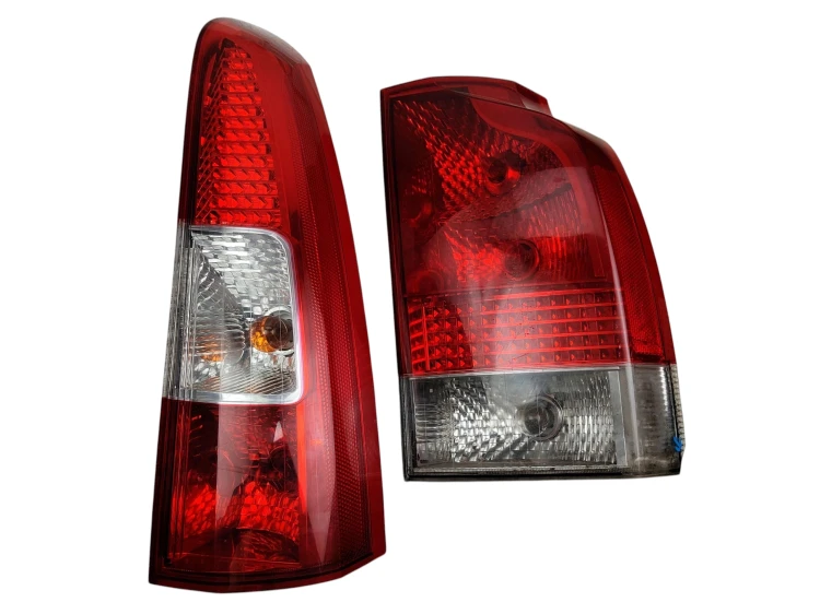 LAMPA PRAWY TYŁ VOLVO XC70 I LIFT (2004–2007) 2.5T 209KM