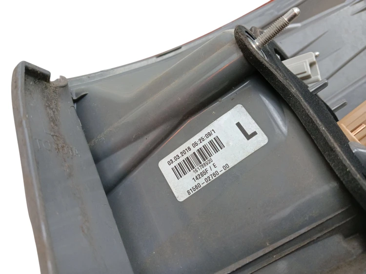 LAMPA LEWY TYŁ TOYOTA COROLLA E18 (2013-2016) 1.33 Dual VVT-I 99KM 81560-02