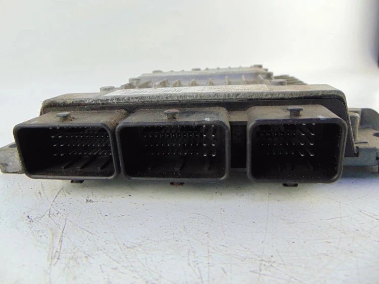 KOMPUTER STEROWNIK SILNIKA RENAULT SCENIC II LIFT (2006-2009) 1.5 DCI 82006