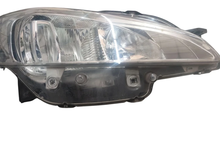 LAMPA PRAWY PRZÓD PEUGEOT 508 I (2010-2014) 1.6 THP 156KM 9678393080