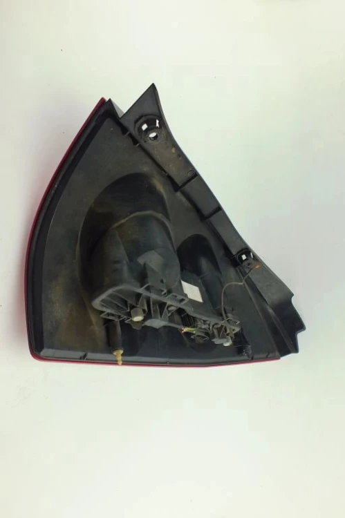 LAMPA LEWY TYŁ NISSAN PRIMERA P12