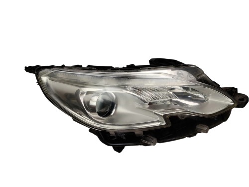 LAMPA PRAWY PRZÓD PEUGEOT 2008 I (2013-2016) 1.6 VTI 120KM 9677810280