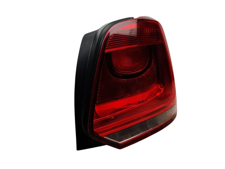LAMPA PRAWY TYŁ VOLKSWAGEN POLO V 6R (2009-2014) 1.4 16V 85KM 6R0945112