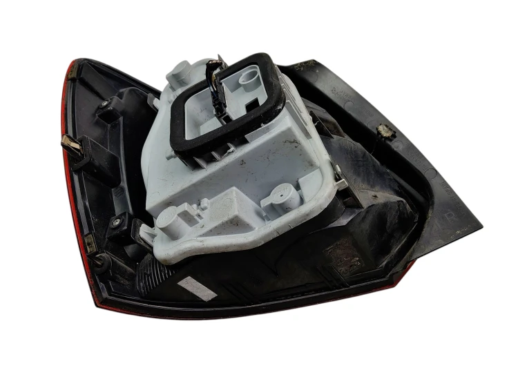 LAMPA PRAWY TYŁ VOLKSWAGEN POLO V 6R (2009-2014) 1.4 16V 85KM 6R0945112